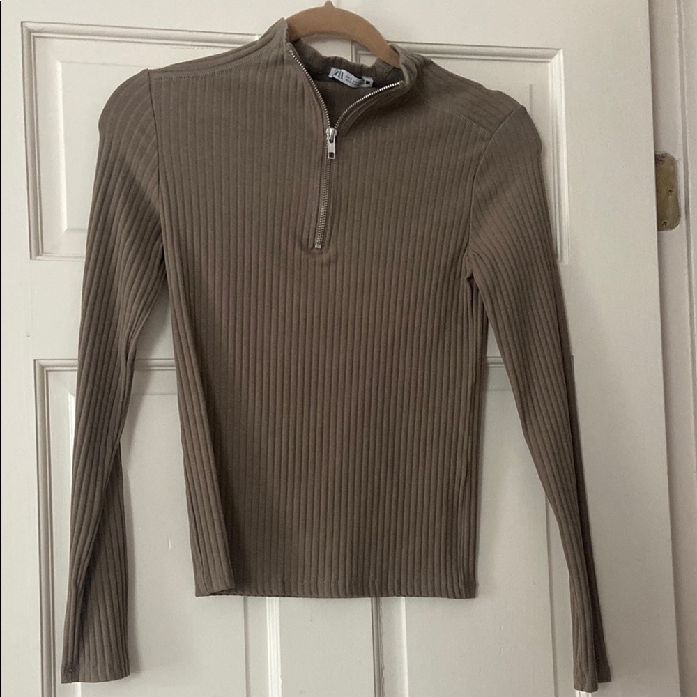 Zara Taupe Ribbed Top with Zip
